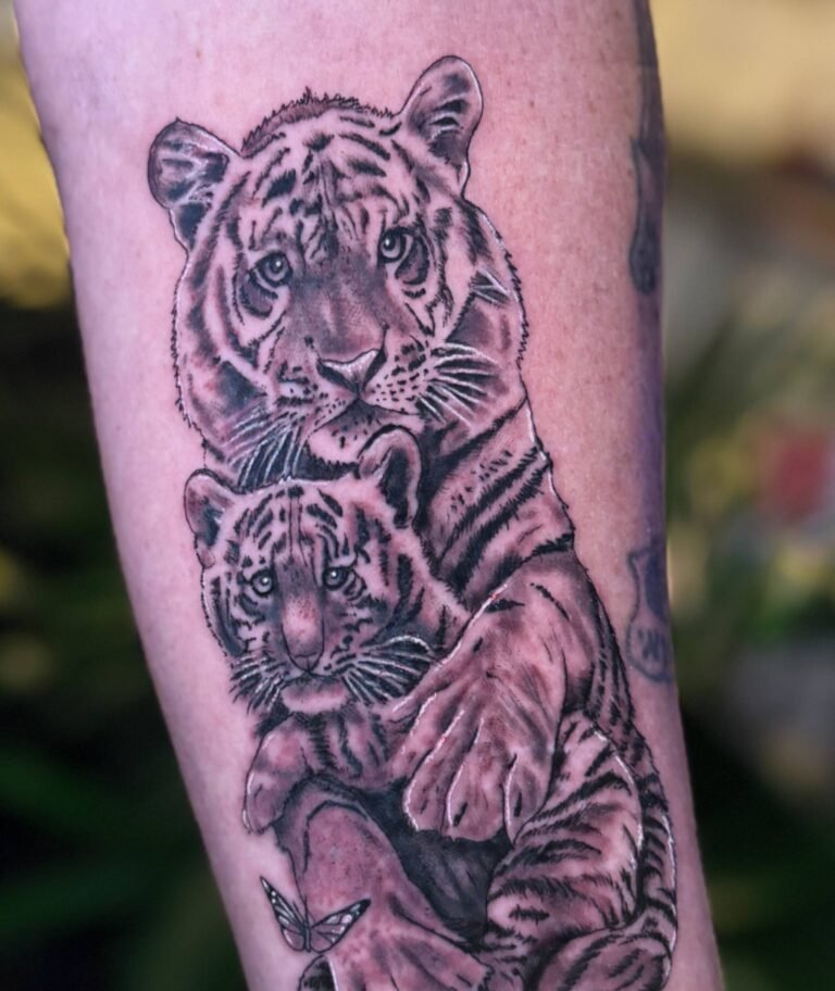 tiger with cub2